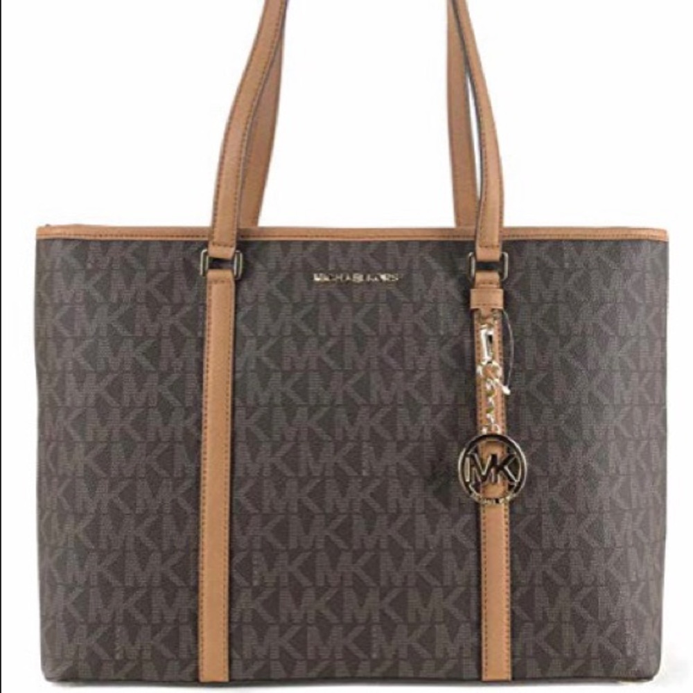 Women’s, Micheal Kors, tote bag. AUTHENTIC!!